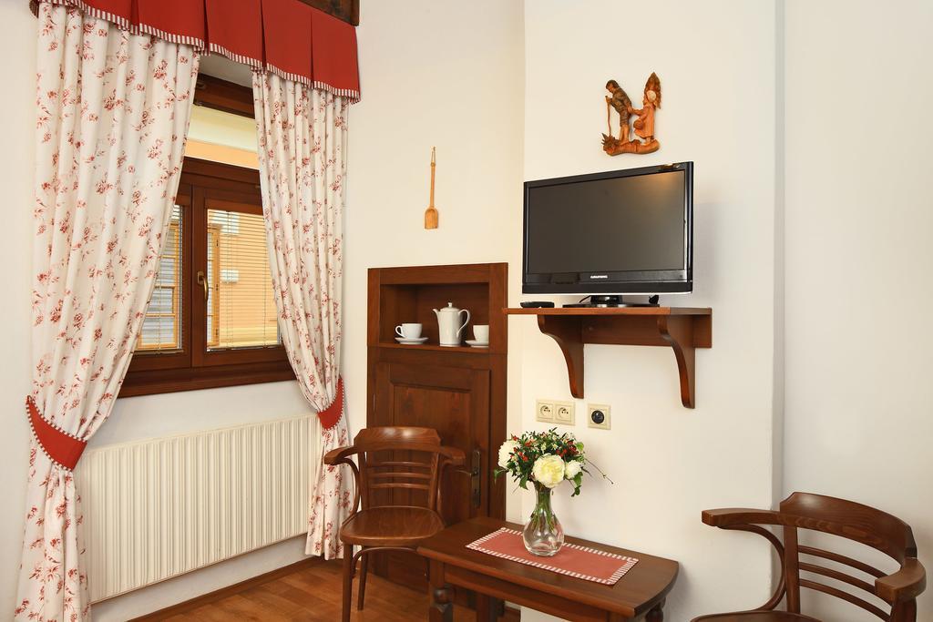 Penzion Pohádka Třeboň Exterior foto