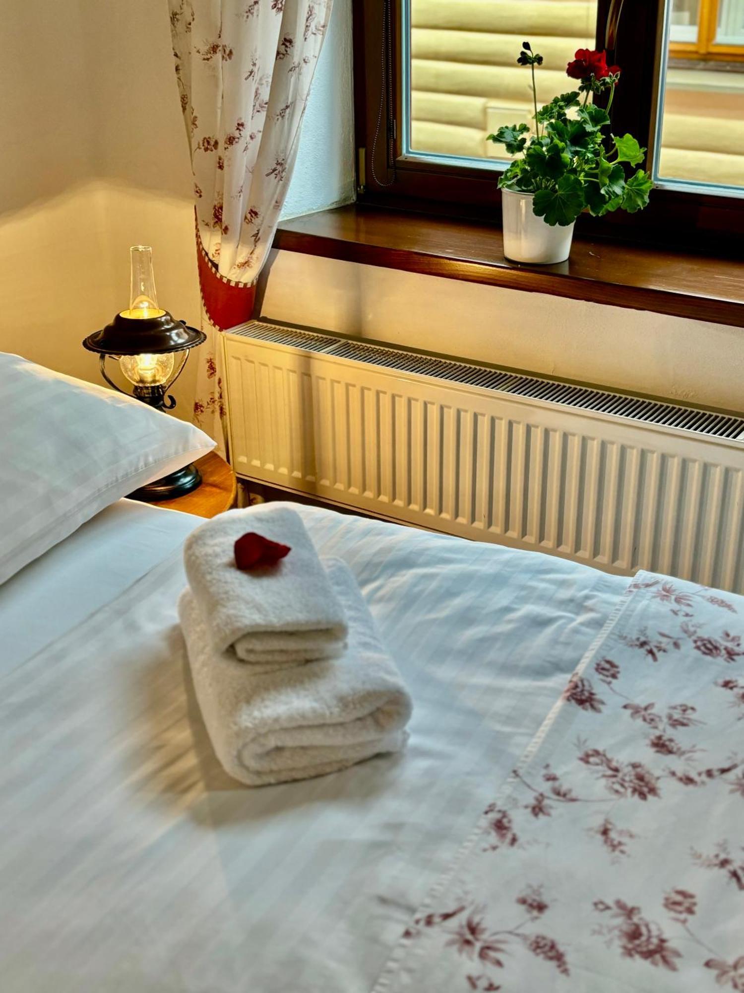 Penzion Pohádka Třeboň Exterior foto
